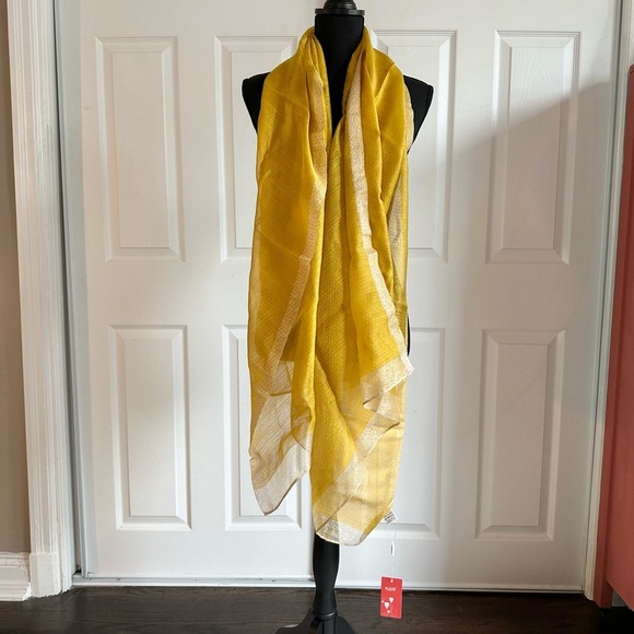 Japanese Silk Wool Mustard Gold Rectangle Scarf NWT - Picture 1 of 4